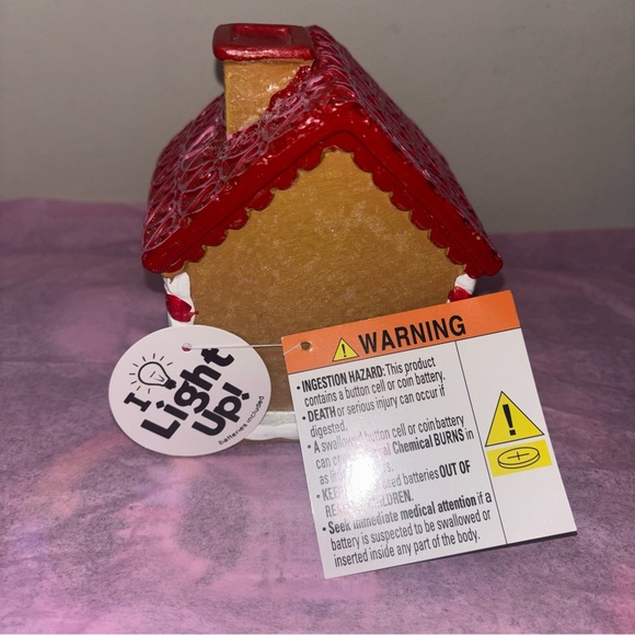 LED Gingerbread House - Picture 5 of 8